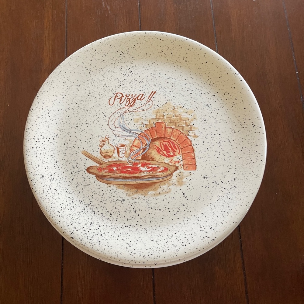 Made in Italy pizza plates